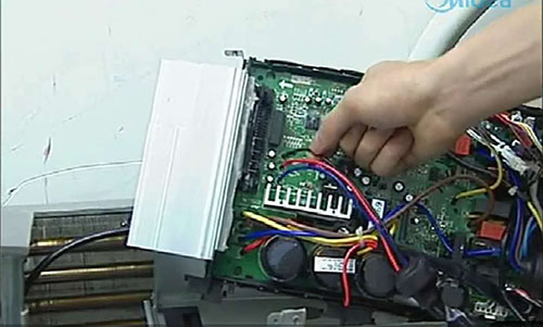 贵阳美的空调电话是多少